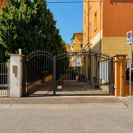 The Nest - Fiera District & Station